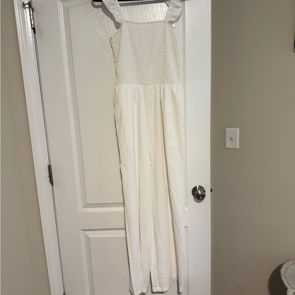 Elegant White Jumpsuit